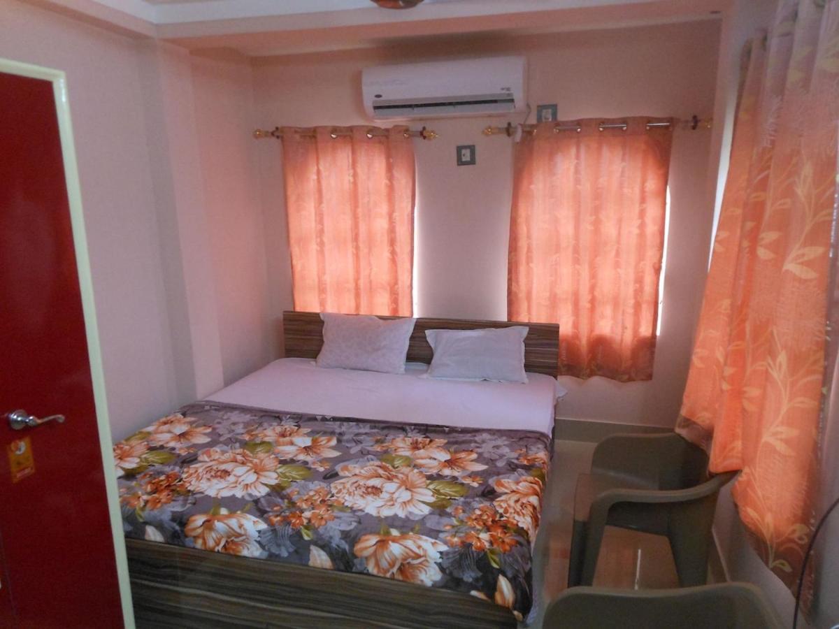Hotel Royale Kalkutta Kültér fotó